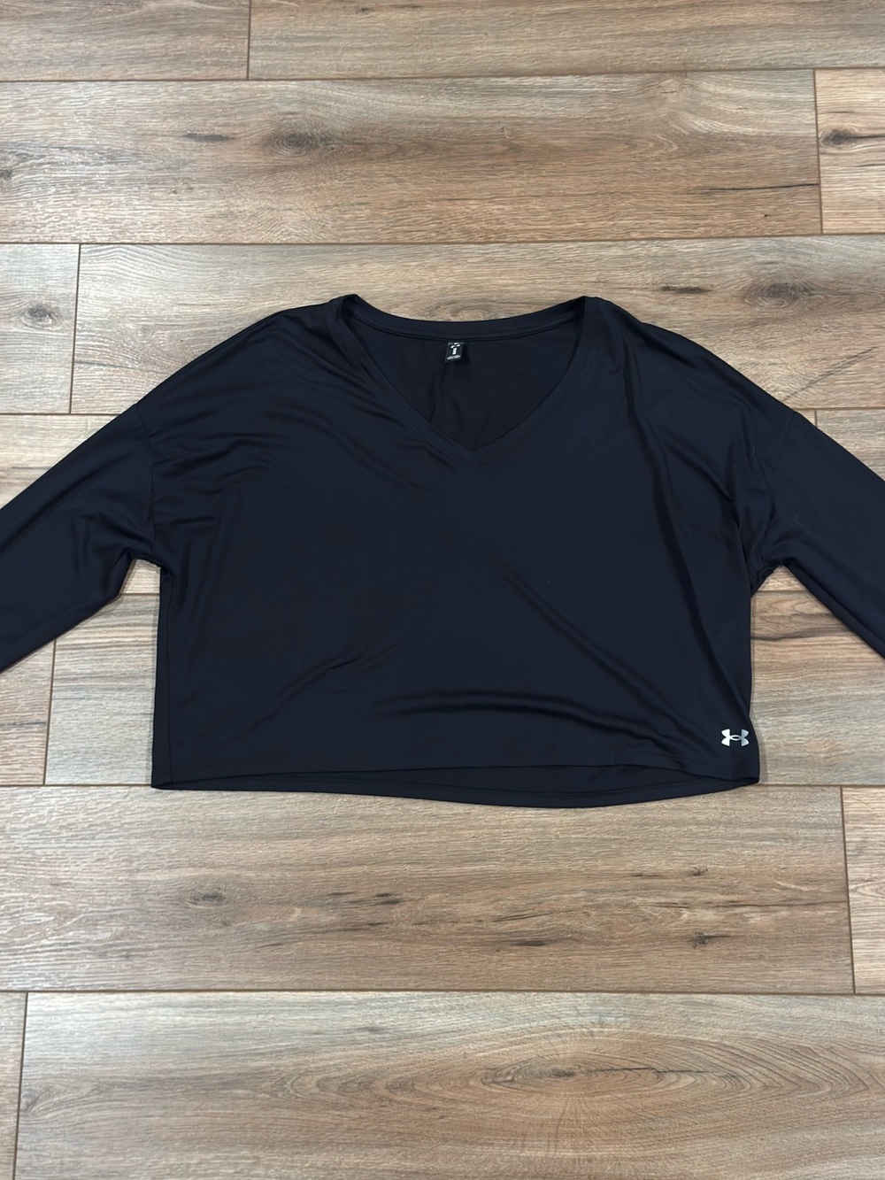 UNDER ARMOR Casual Gymcore Cropped Black Long Sleeve Top | Size Medium